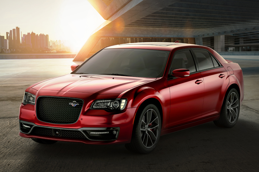 Stellantis Media - Chrysler 300C SRT 2023